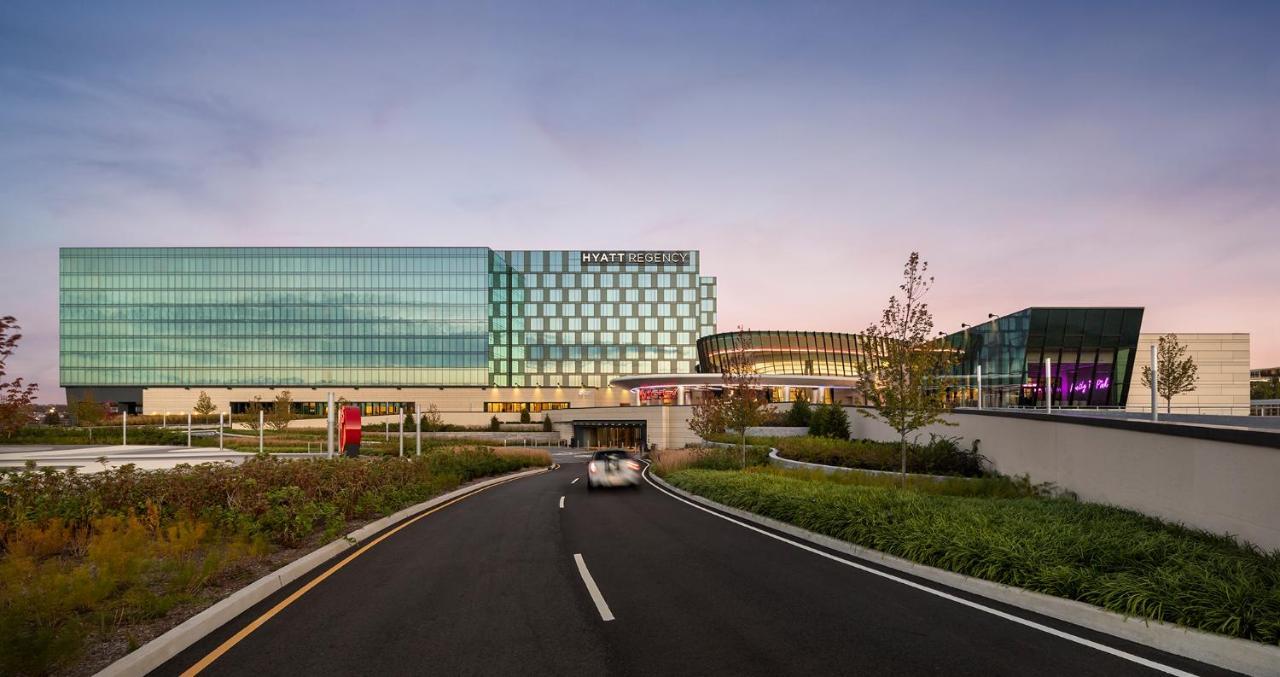 Hyatt Regency Jfk Airport At Resorts World New York Exterior photo